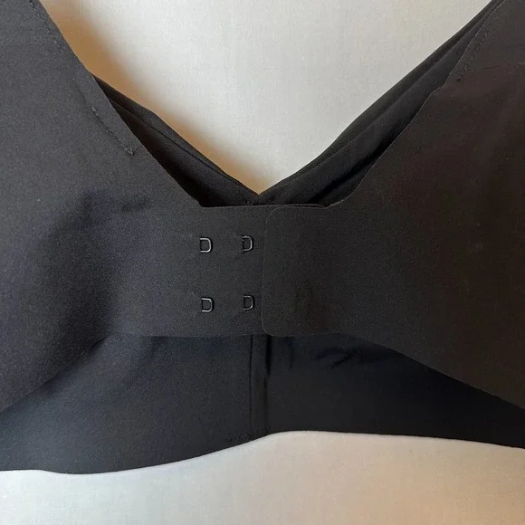 Lululemon Bra Womens 32C Black Like Nothing Lightweight Light Support Breathable - Picture 11 of 14